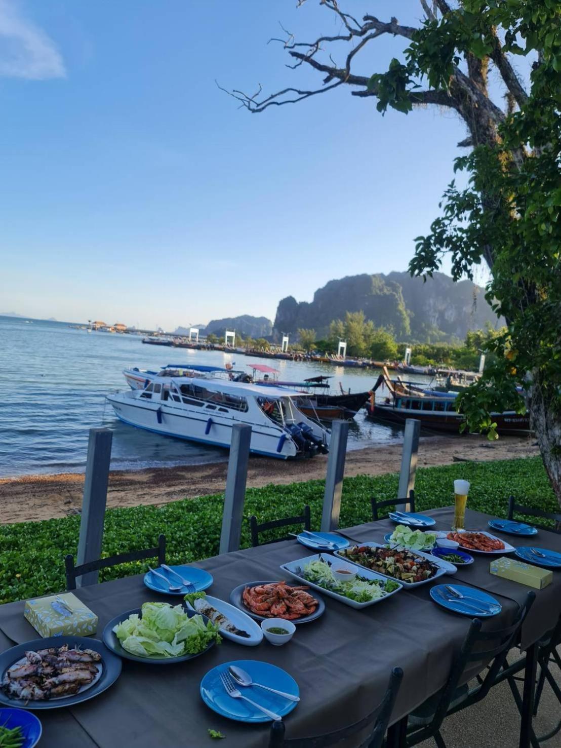 Chom By The Sea Hotell Ao Nam Mao Eksteriør bilde